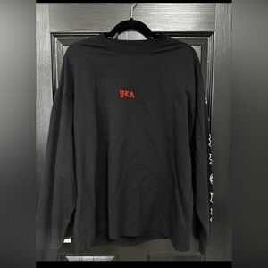 Youngla Men’s LOS ANGELES TOKYO YOKOHAMA KYOTO OSAKA Size M
$20